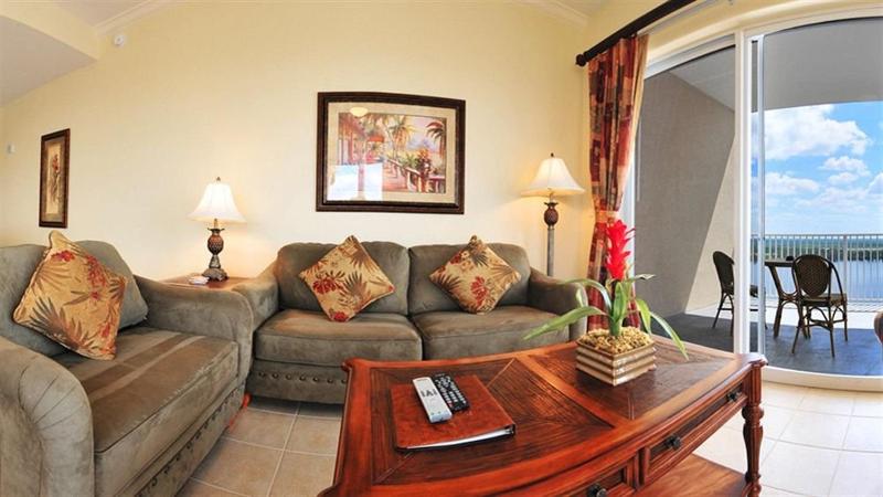 One-Bedroom Apartment image 3