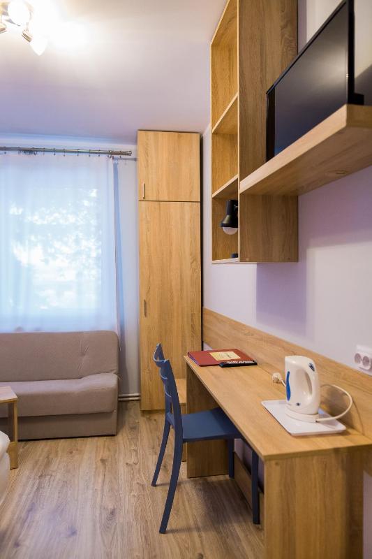 Double Room image 3