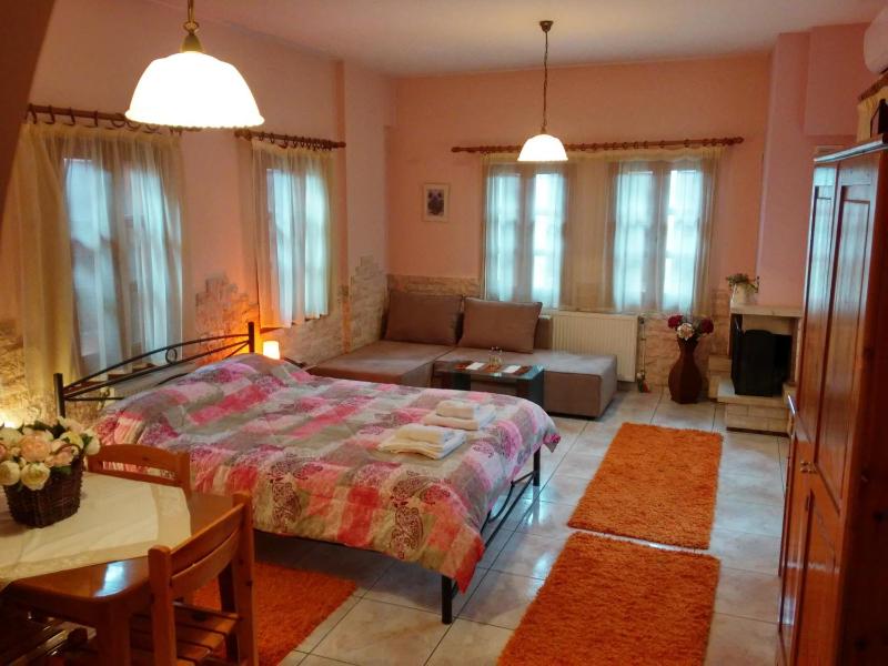 Deluxe Apartment image 2
