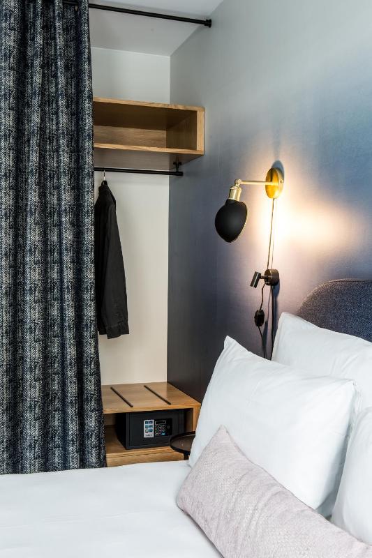 Superior Double or Twin Room image 3