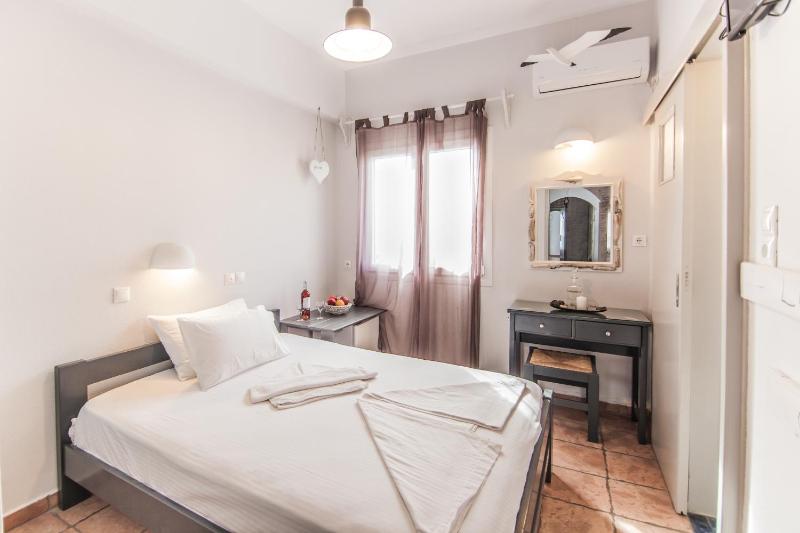 Single Room image 4