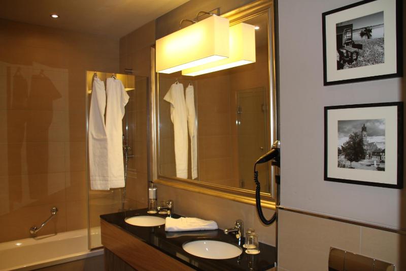 Two-Bedroom Apartment image 3