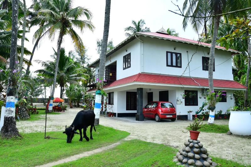 Royal Beach Abode - image 16