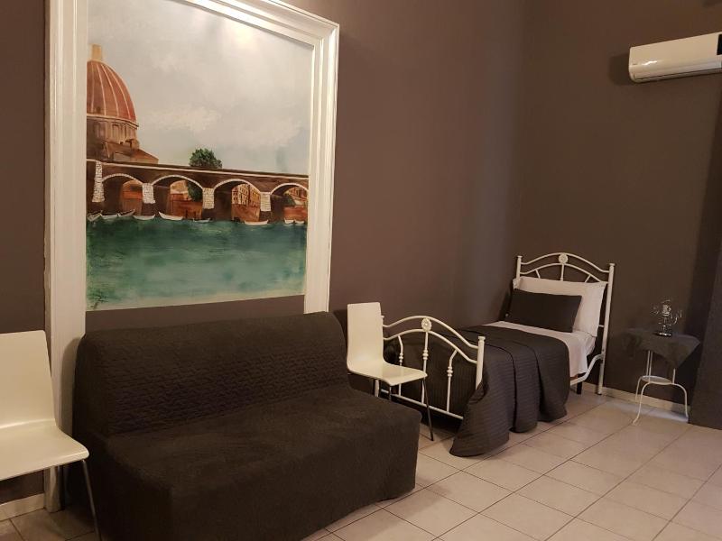 Quadruple Room with Balcony image 2