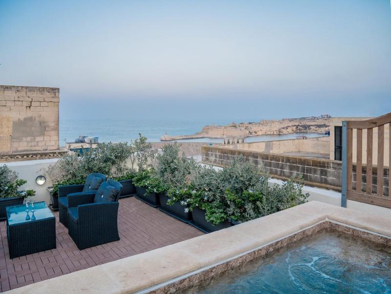 Valletta Kursara Port View - image 16