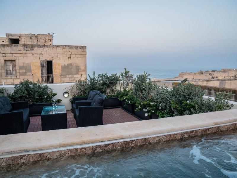 Valletta Kursara Port View - image 8