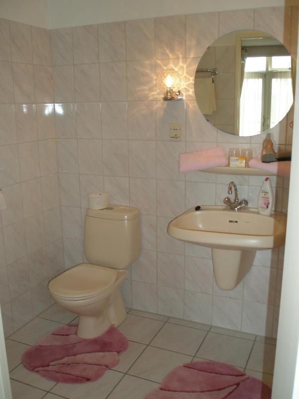 Standard Double Room image 2