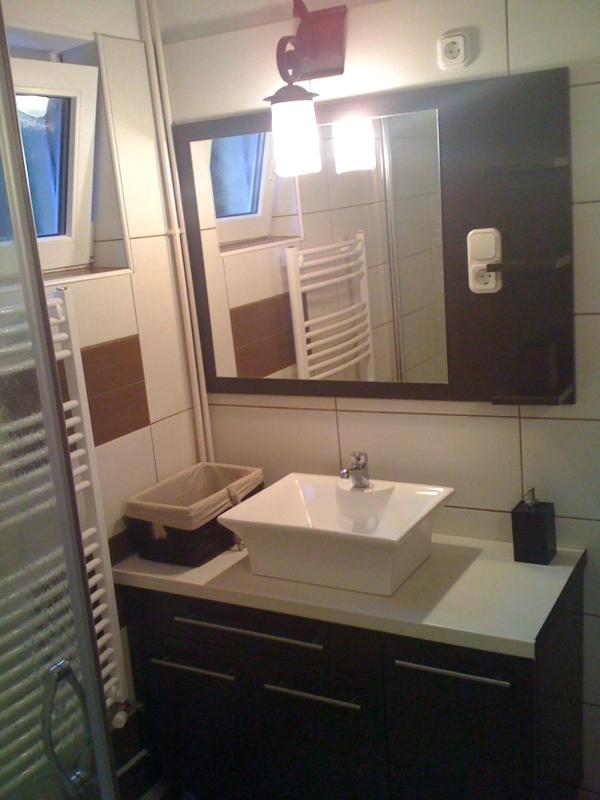 Apartment (6 Adults) image 3