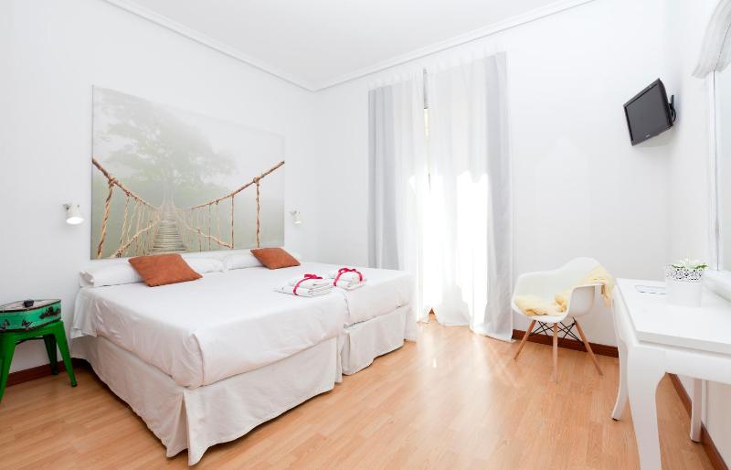 Superior Double Room image 4