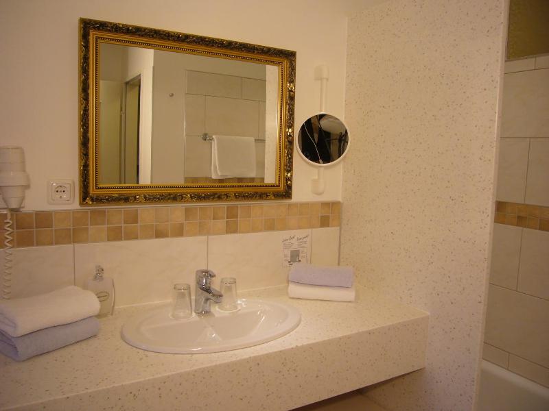 Junior Suite image 2