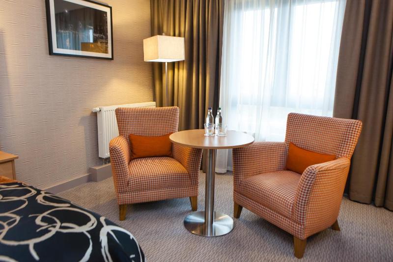 Executive Super King Room        image 3