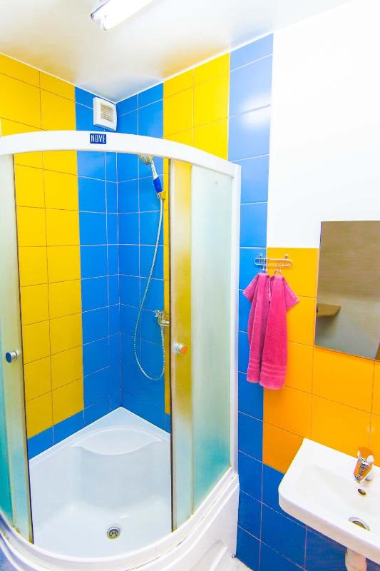 Twin Lux Room image 3