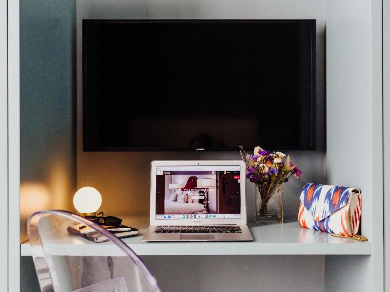 Small Double Room image 2