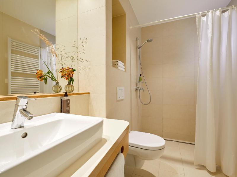 Double Room with Kitchenette image 4