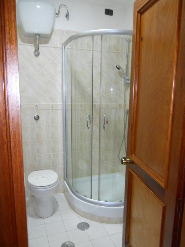 Twin Room image 2
