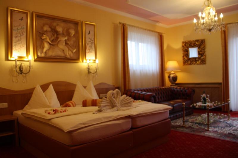 Superior Double Room image 4