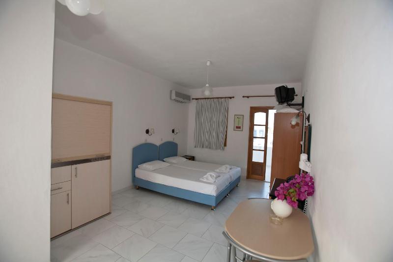 Apartment with Sea View (4 Adults) image 2