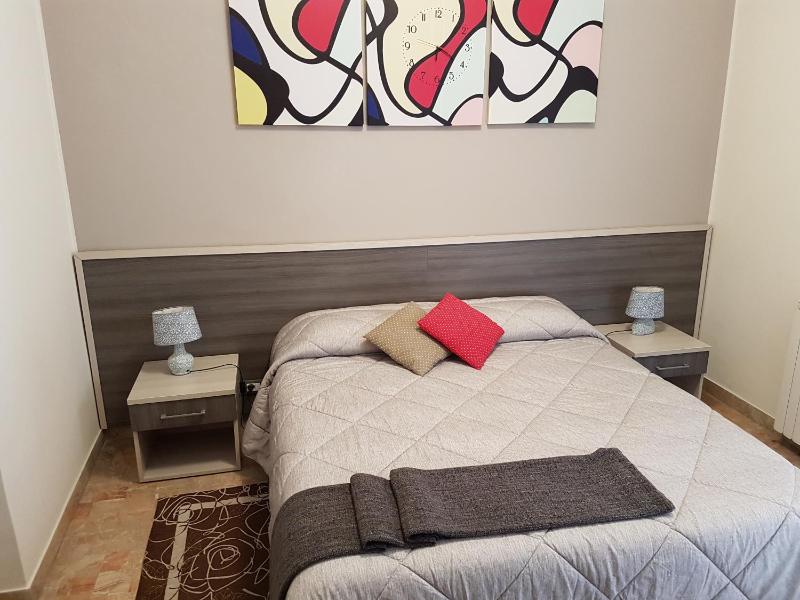 Double or Twin Room with Private Bathroom image 3