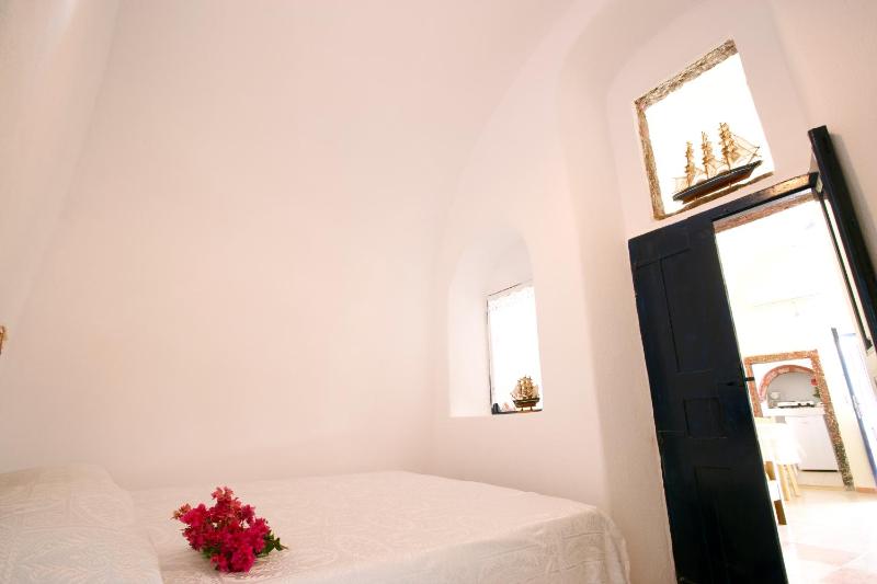 Fotinos Houses - image 42