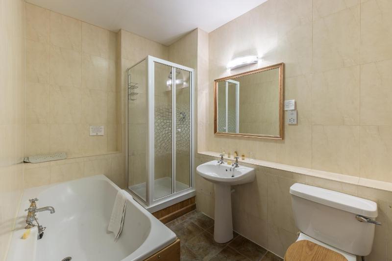 Standard Room with Country View image 2