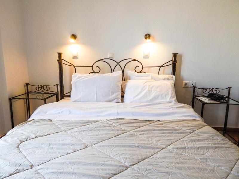 Double Room with Sea View image 4