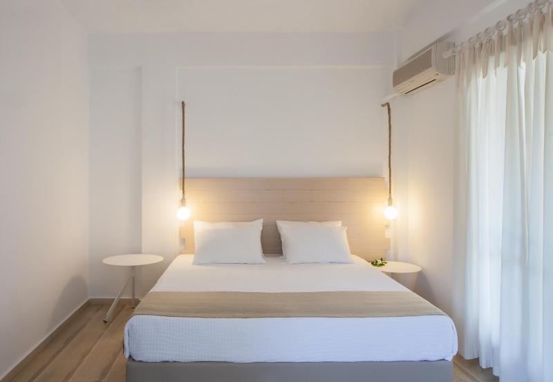 Paris Studios & Apartment - image 12