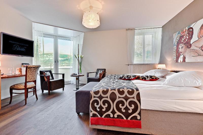 Boutique Double Room with Lake View image 1