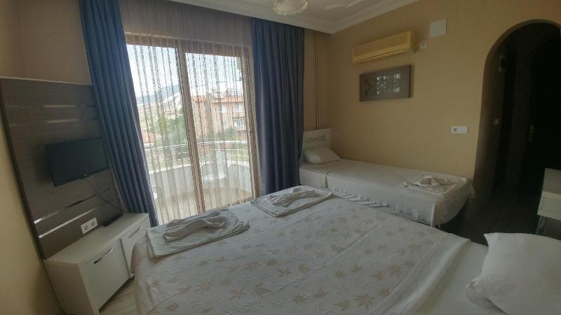 Triple Room image 4