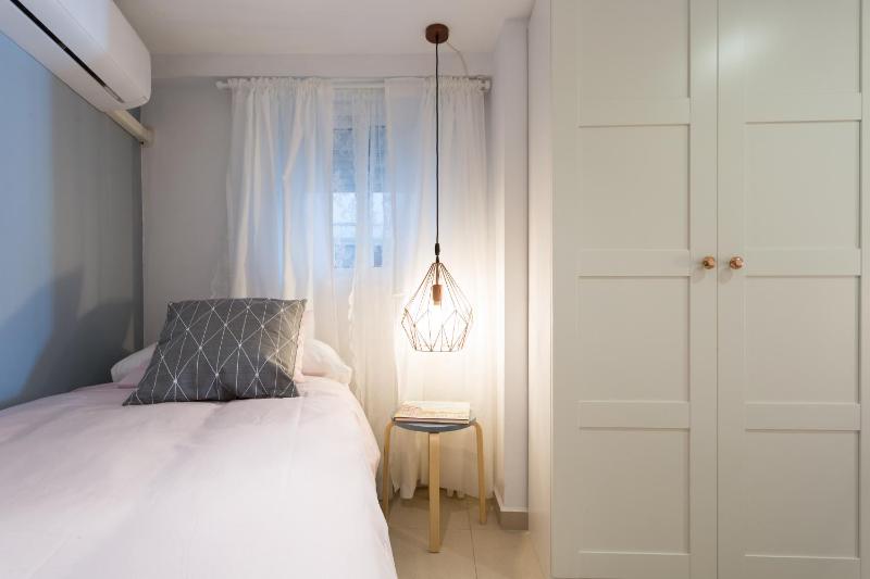 Apartamentos Diaber Gerona 22 - image 16