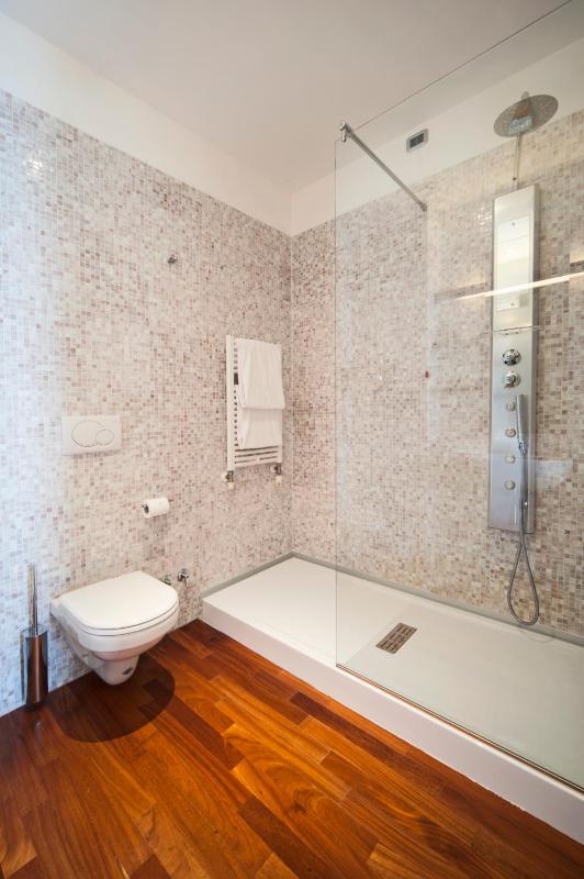 Standard  Double Room image 3