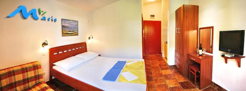 Studio Apartment image 2