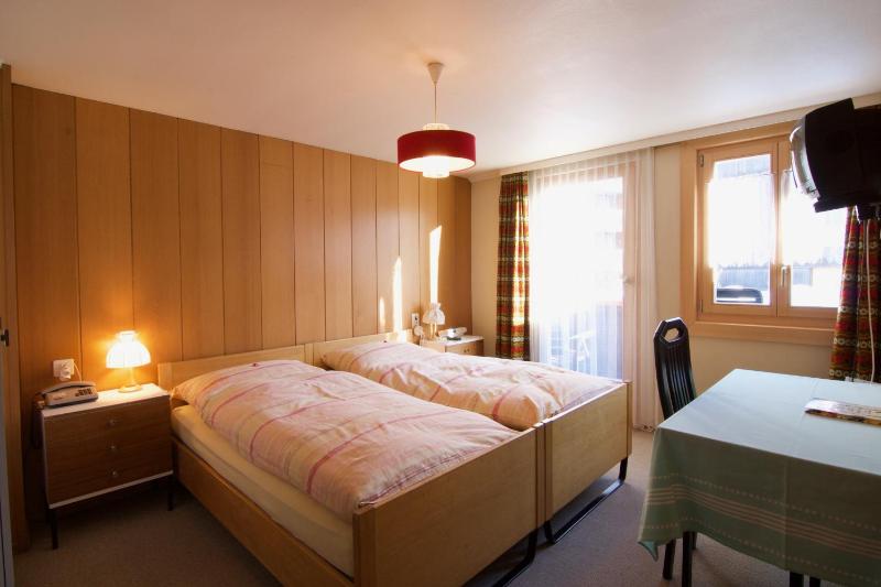 Standard Double Room image 2