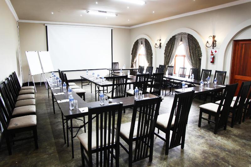 Accolades Boutique Venue - image 9