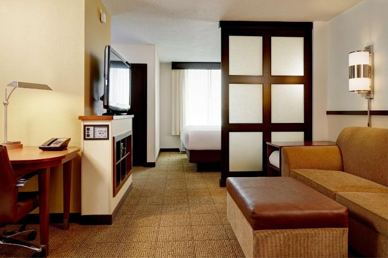 Hyatt Place Savannah Airport - image 25