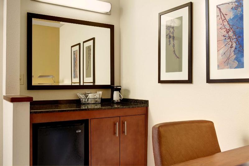 Hyatt Place Savannah Airport - image 16