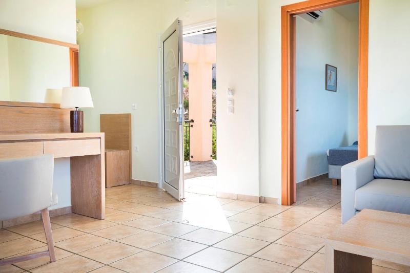 Superior Apartment image 4