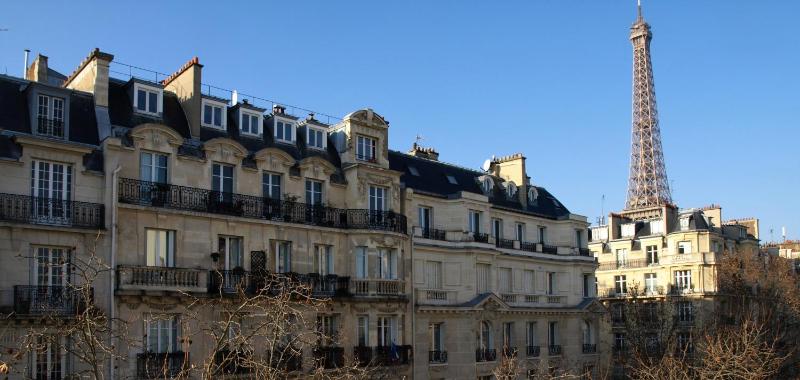 Double Room with Eiffel Tower View image 1