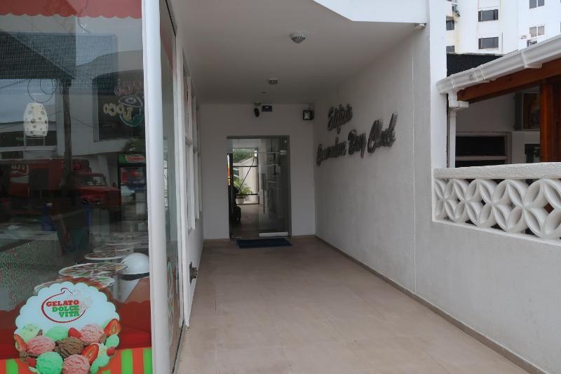 Apartamentos Commodore Bay Club - image 14