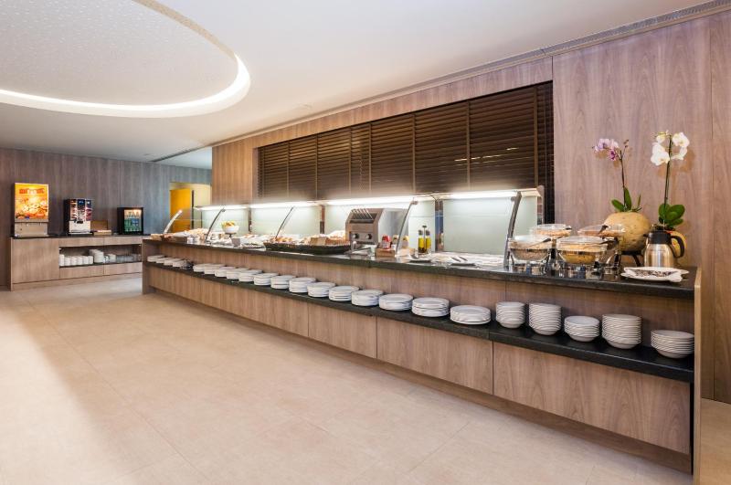 Portus Cale Hotel - image 35