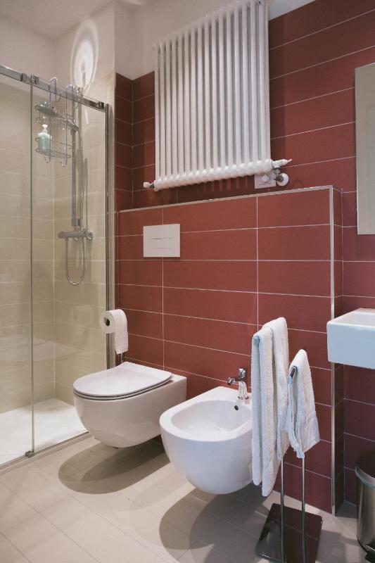 Double or Twin Room with Garden View image 4