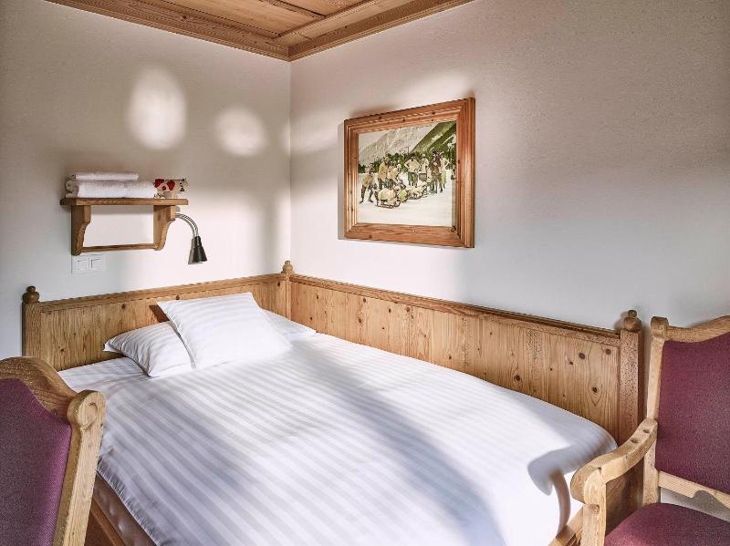 Superior Single Room with Mountain View image 2