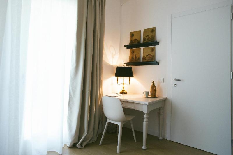 Double or Twin Room with Garden View image 2
