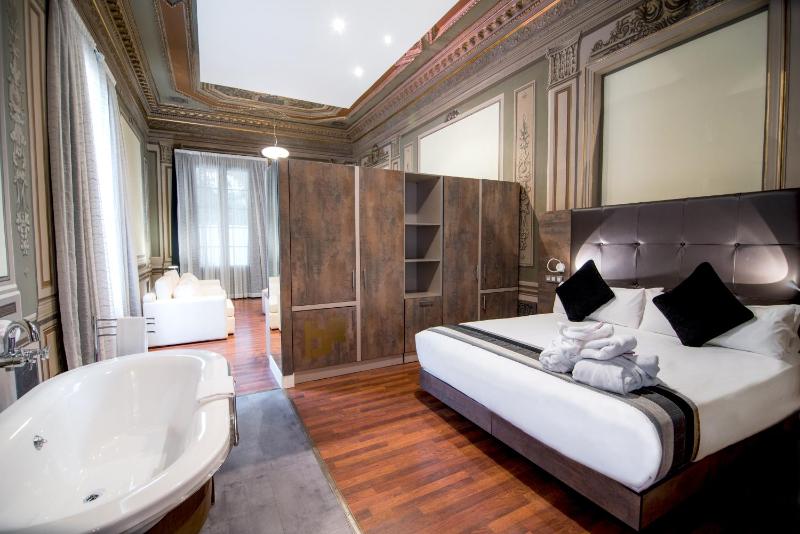 Junior Suite with Terrace image 1