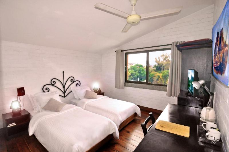 Rova Hotel - image 13