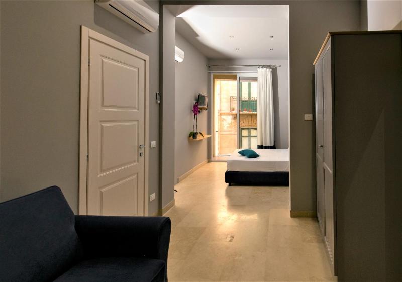 ZIBIBBO SUITES & ROOMS - Aparthotel in Centro Storico a Trapani - image 16