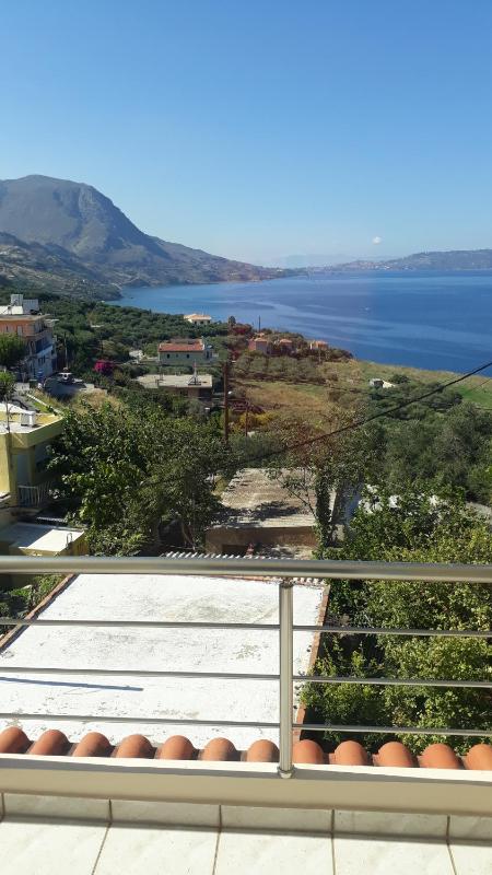 Triple Room with Sea View image 3
