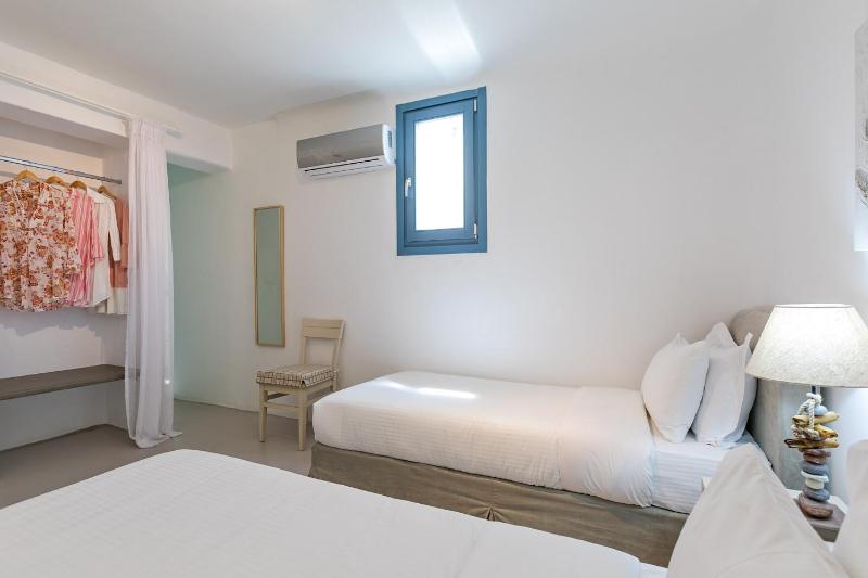 2 Bedroom Private Pool Villa with Sea View image 4