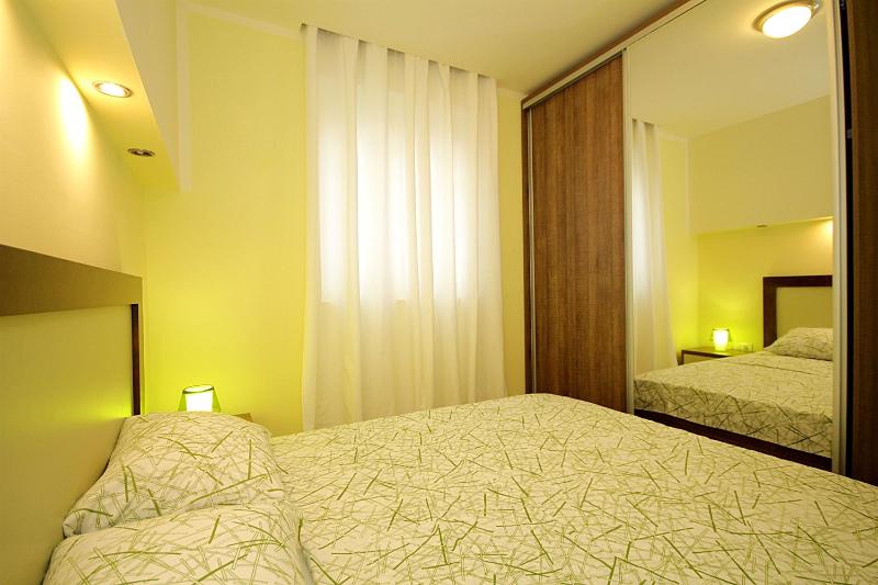 One-Bedroom Apartment with Balcony image 4