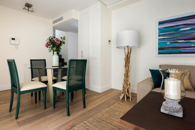 Two Bedroom Duplex Apartment with Terrace image 2