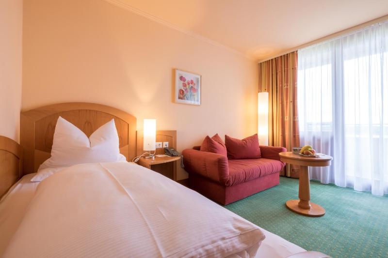 Single Room image 2